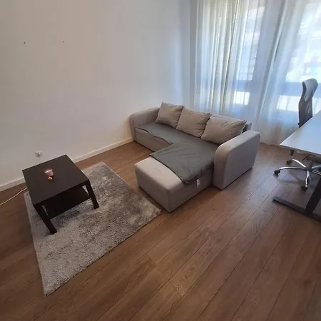 Ada *